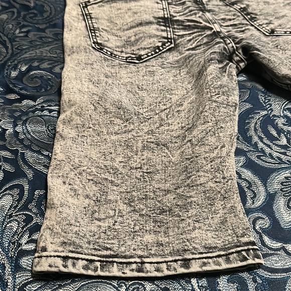 Denim Jean Shorts - Picture 8 of 13